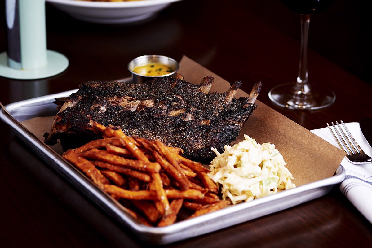 woolworthon5th's tweet photo. Raise your hand if you’d eat this whole rack of ribs by yourself 🙋🏽‍♂️ https://t.co/DfDbID6Q69