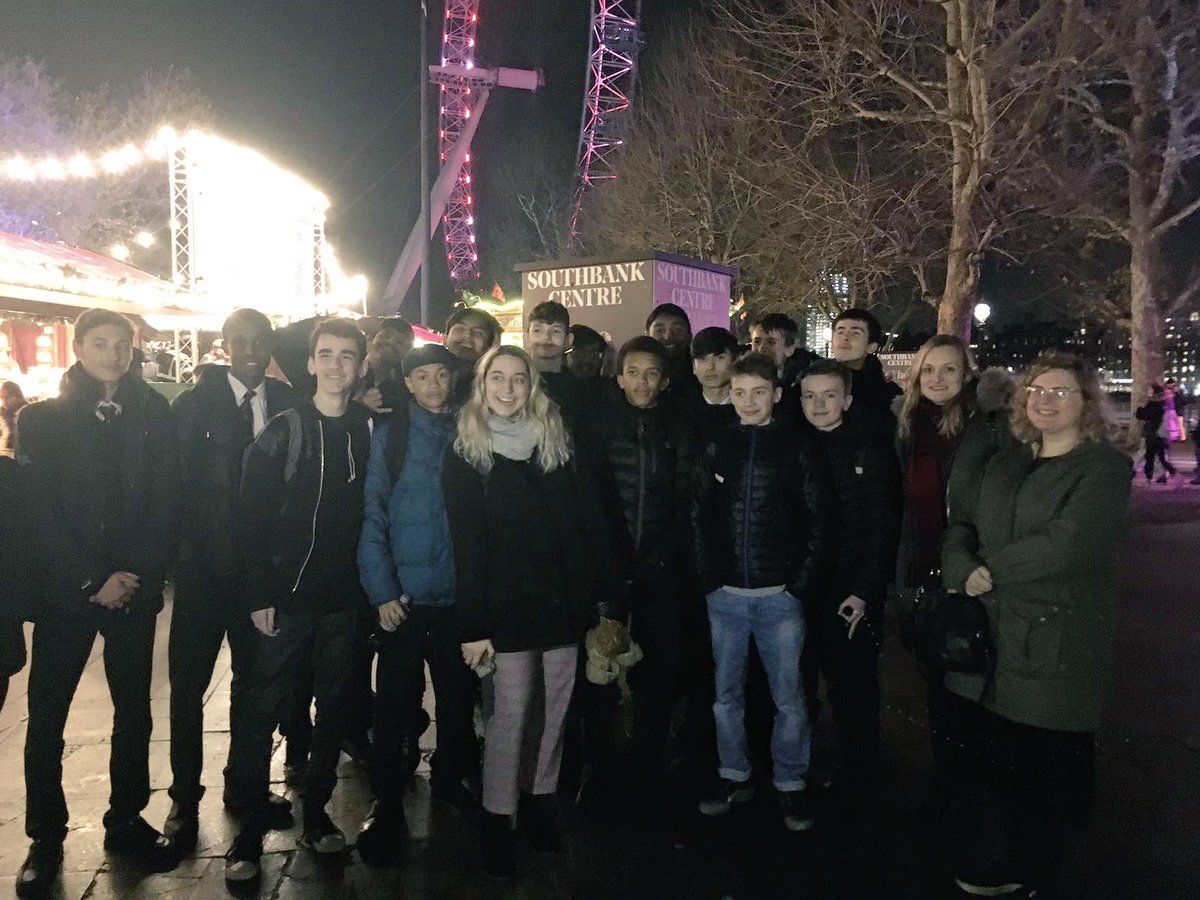 FHSLanguages's tweet photo. Where there’s a Christmas market, there’s an FHS group! It wasn’t quite Cologne for the Year 11 German students, but a pleasant post PPE treat to Southbank this evening 🌭🍫����  Thanks to the 5 willing teachers who gave up their evening to help herd them through rush hour 😱🤯 https://t.co/sFvlwtRw8a