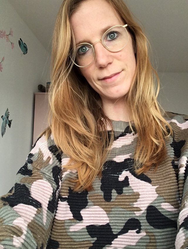 Gerda_2211's tweet photo. How is this possible? My hair has grown so fast 😱 first pic is from February & second pic from last month. I went to hairdresser twice 🤷🏼♀️
#veryimportanttweet duh! 😂 https://t.co/SEoxyz038j