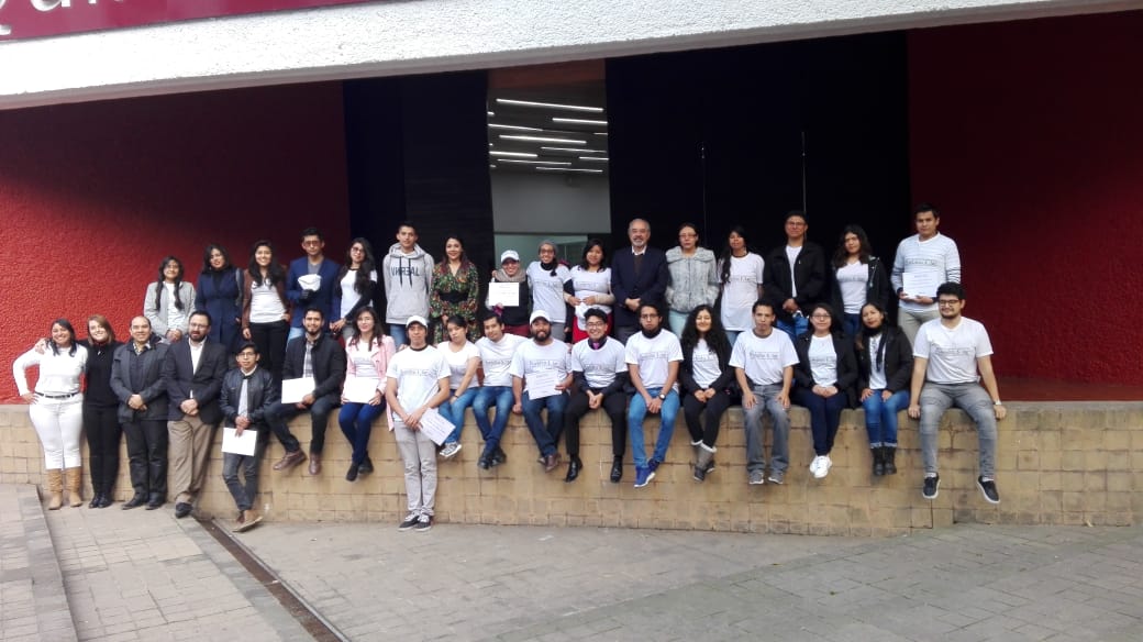 PueblitoSolar's tweet photo. Reconocimiento a los voluntarios de #Pueblito Solar por su compromiso durante los 2 meses, que duró la exposición. Gracias @Conermex @anes_oficial @vicfc7 https://t.co/tu5psSa9wK