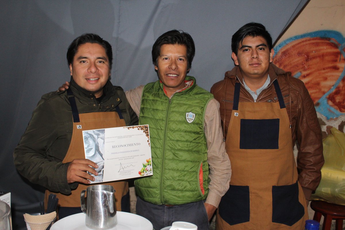 EfrainAragon_'s tweet photo. Agradezco a las barras de café participantes en el Segundo Festival del Café Oaxaqueño "Amantes del Café", nos vemos en el 2019. 

#FestivalOaxaqueñoDelCafé #ConsumeLocal #Oaxaca https://t.co/xkN8fJhLKi