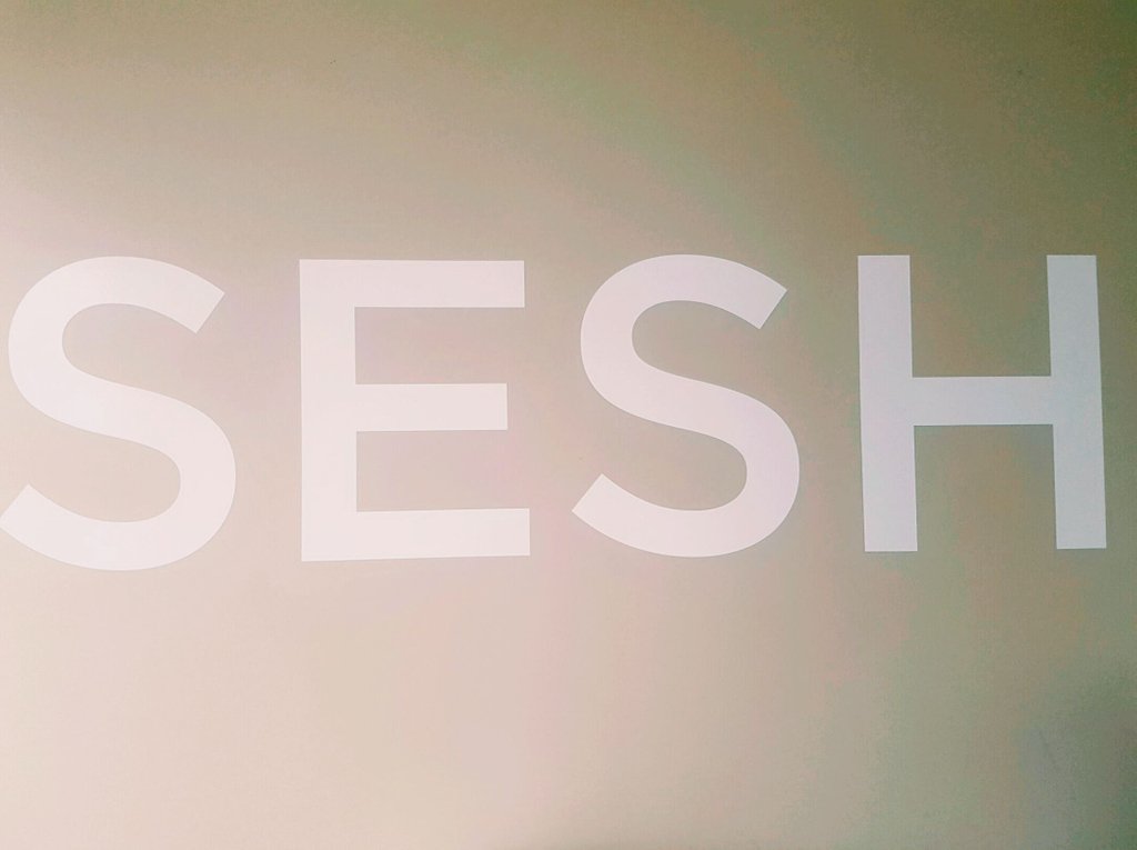 sesh_io's tweet photo. Summon the power of SESH⚡The best online marketplace and community for all things #music #artists #musicians #jamsesh #Sesh #musicproduction #musicproducers #Recordingstudios #musicstudios #studios #musiclife https://t.co/DqcB8nOoGl https://t.co/c8Qp3DAW7u