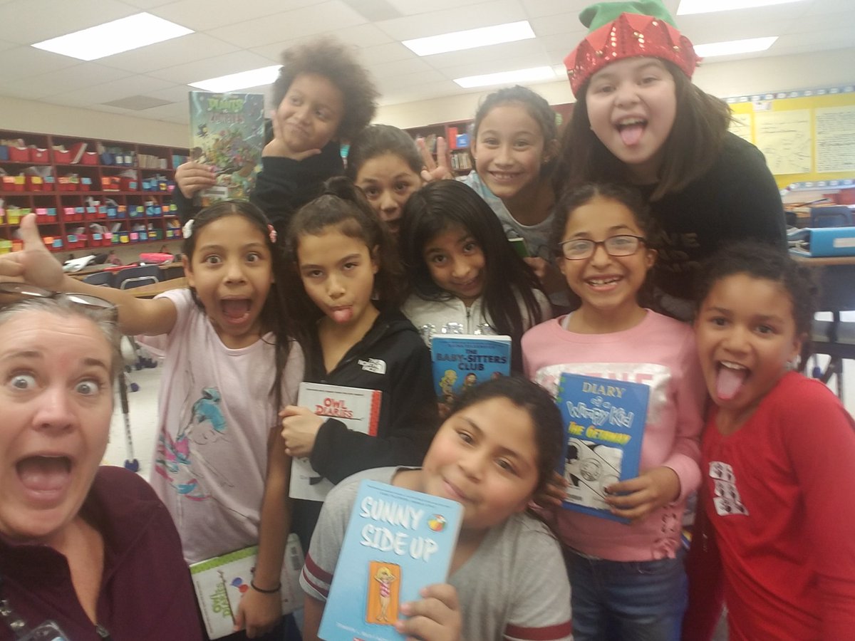 These 4th Graders have been working towards finding a #justrightbook 📖and today they asked to circle up and give book talks on their current reads.☺💜🤓  #Growthmindset #booktalks #readingforpleasure #dalecityroars