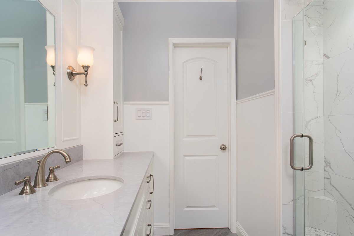 FlatRateRemodel's tweet photo. HOLIDAY PROMOTION
FREE remodeling consult! CALL NOW 888.608.3330
Check out this gorgeous custom design bathroom remodeling that we just completed in El Segundo Area!
https://t.co/7eP8qPSiCf https://t.co/360b5PY59X