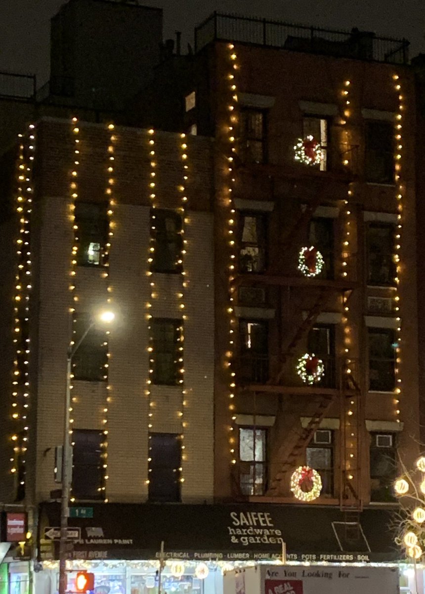 SaifeeHardware's tweet photo. Holiday items on sale! 25% off your purchase of $100 or more. Happy holidays everyone! 

*restrictions apply, see cashier for full details. #ChristmasSale #ChristmasLights #nyc #shoplocal #shopsmall https://t.co/yyYHai4N6Z