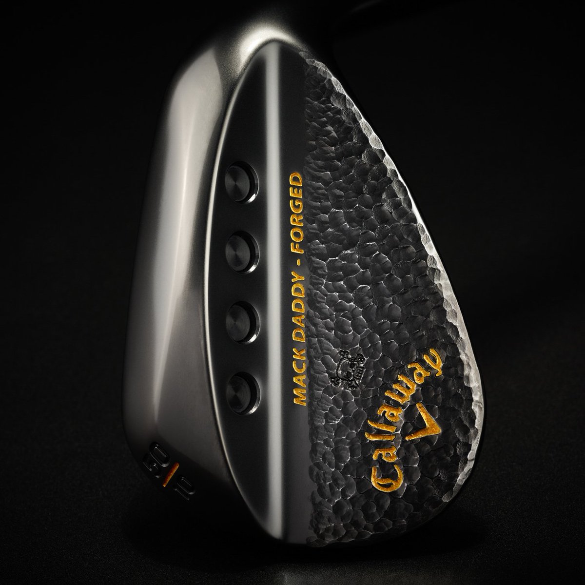 CallawayGolf's tweet photo. Auction now LIVE 👀

Bid now and this month's ultra-custom, Tour/Japan only wedge set featuring hammered heads, ACCRA Hickory shafts and Kangaroo Leather grips could be yours >> https://t.co/m3ztSMYeKr #CallawayCustoms https://t.co/PqMg9oriwr