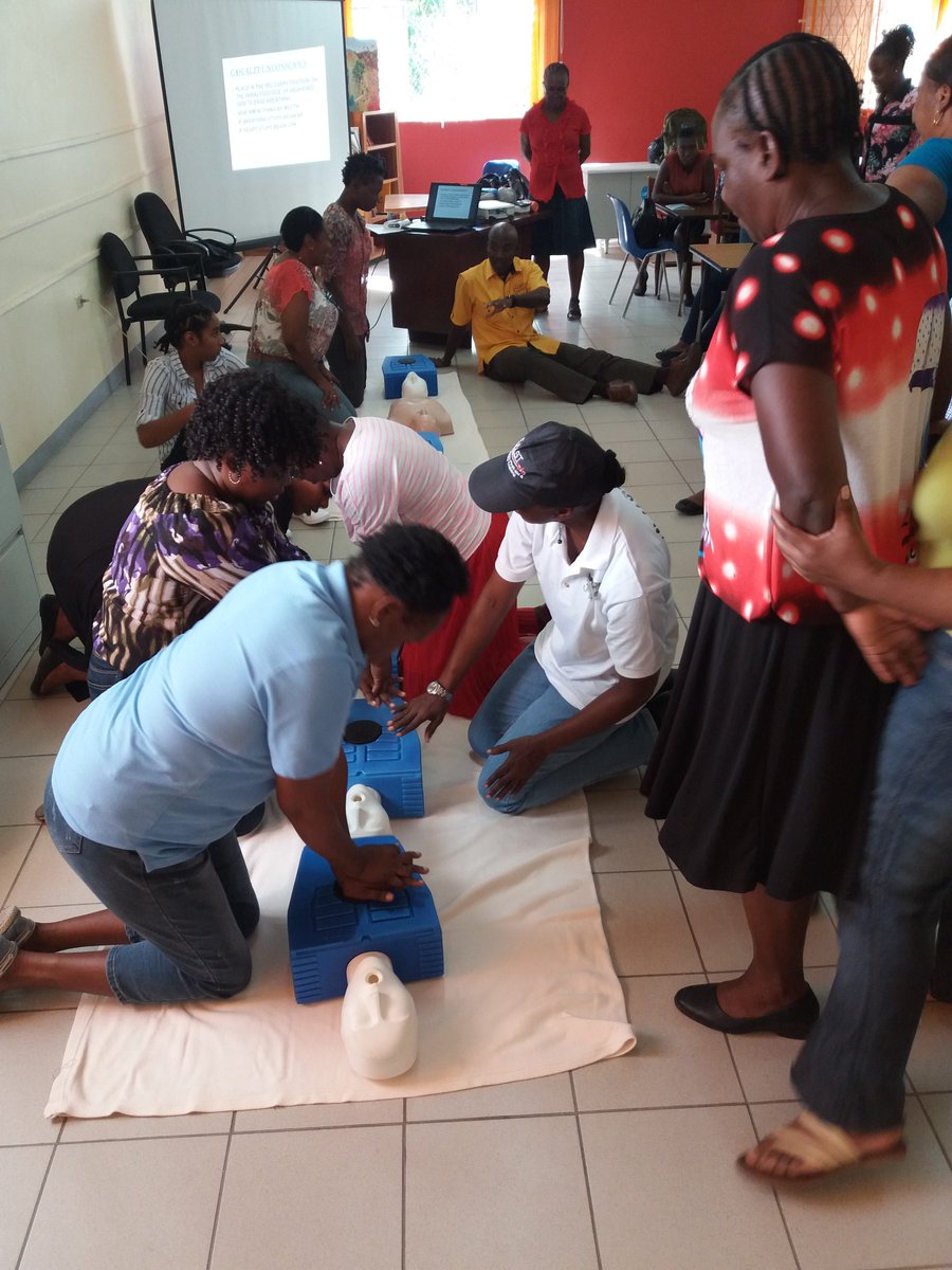 SDixonreg6's tweet photo. #TeamRegion6 ECPs demonstrating what they learned. First Aid training session @ECCJA @nickysaved @yvette_wilso @NORDA1 @NicoleM84363644 #12StandardsMatter https://t.co/RQBqXcmWEW