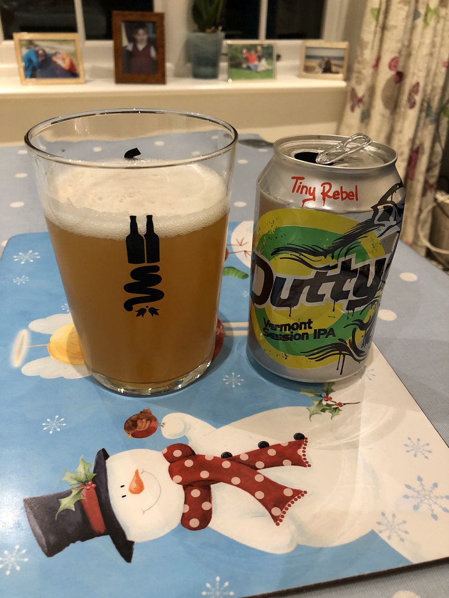 Buzz99Allen's tweet photo. @TheBeerHawk Day 17 and a zesty American beer #xmascheers https://t.co/HqiM3otoac