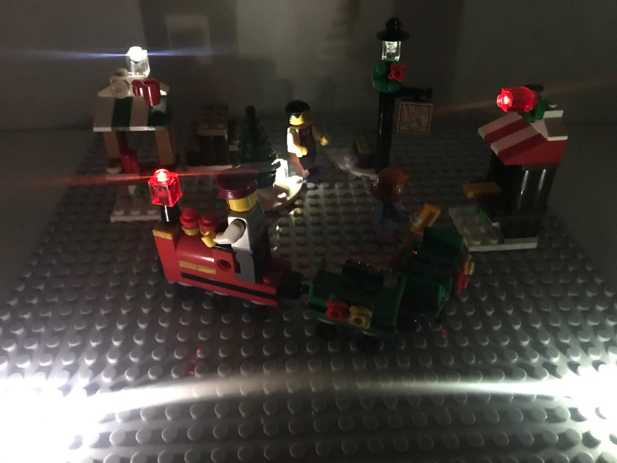 litbrix's tweet image. It's awesome to light even small building sets with i-Brix! No wires, no batteries... nothing to hide. i-Brix will start shipping soon. Place your order on i-Brix.com today (for anticipated summer 2019 delivery). i-Brix = The brightest addition to your building sets.