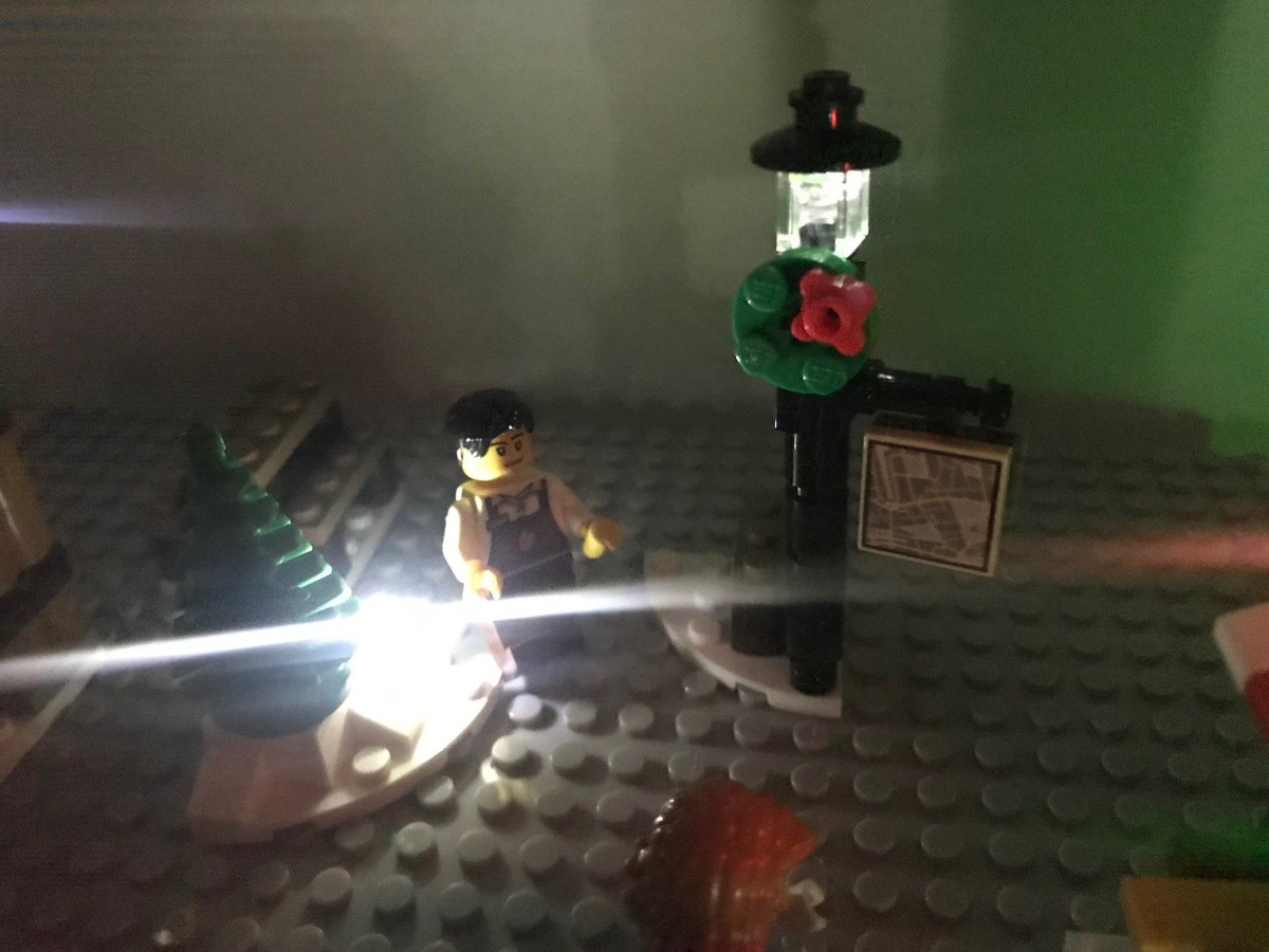 litbrix's tweet image. It's awesome to light even small building sets with i-Brix! No wires, no batteries... nothing to hide. i-Brix will start shipping soon. Place your order on i-Brix.com today (for anticipated summer 2019 delivery). i-Brix = The brightest addition to your building sets.