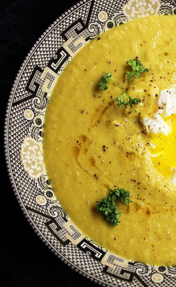 anticancerkitch's tweet photo. This soup is a brilliant winter warmer and has all of the ingredients you need to feel better and healthier. Plus it's very easy to make, super filling and low in calories π https://t.co/YVgfVgmLFU #anticancerkitchen #turmeric #healthyrecipes #healthysoup #cancerprevention https://t.co/MW0rPr1BA2