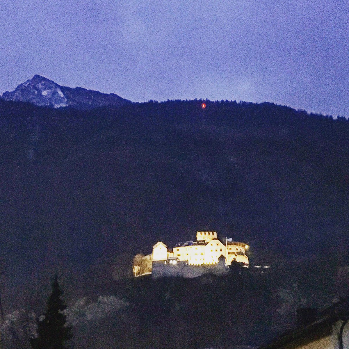 RichardGowers's tweet photo. The #KingsConsort Messiah tour continues, today in #Liechtenstein. Nice be in a country you could jog around completely, not that I did. https://t.co/bHzxTvt7ks