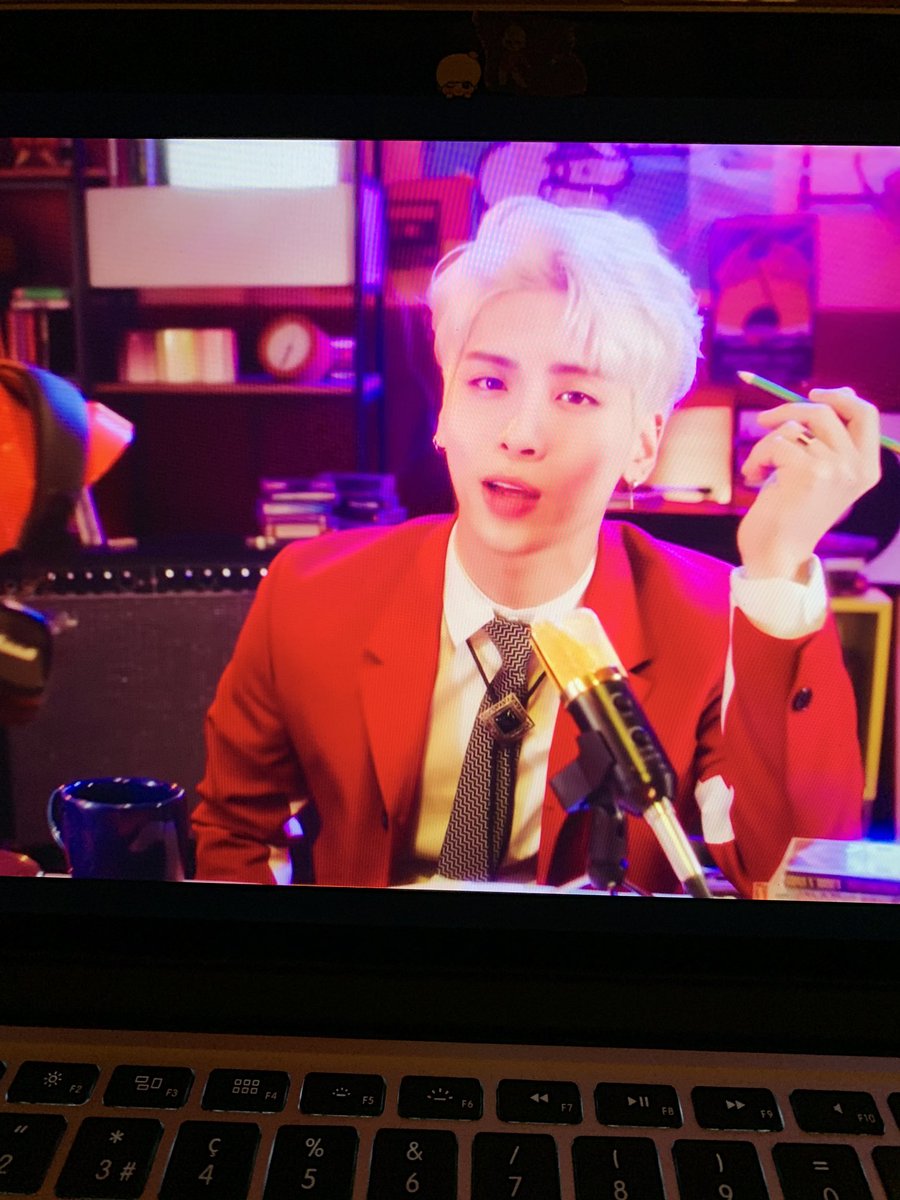 oneulbame's tweet photo. You can’t imagine how much I miss you. I hope that you’re smiling where you’re now.
You did well, love you Jonghyun 👼💕 https://t.co/0mdG3VuBpI