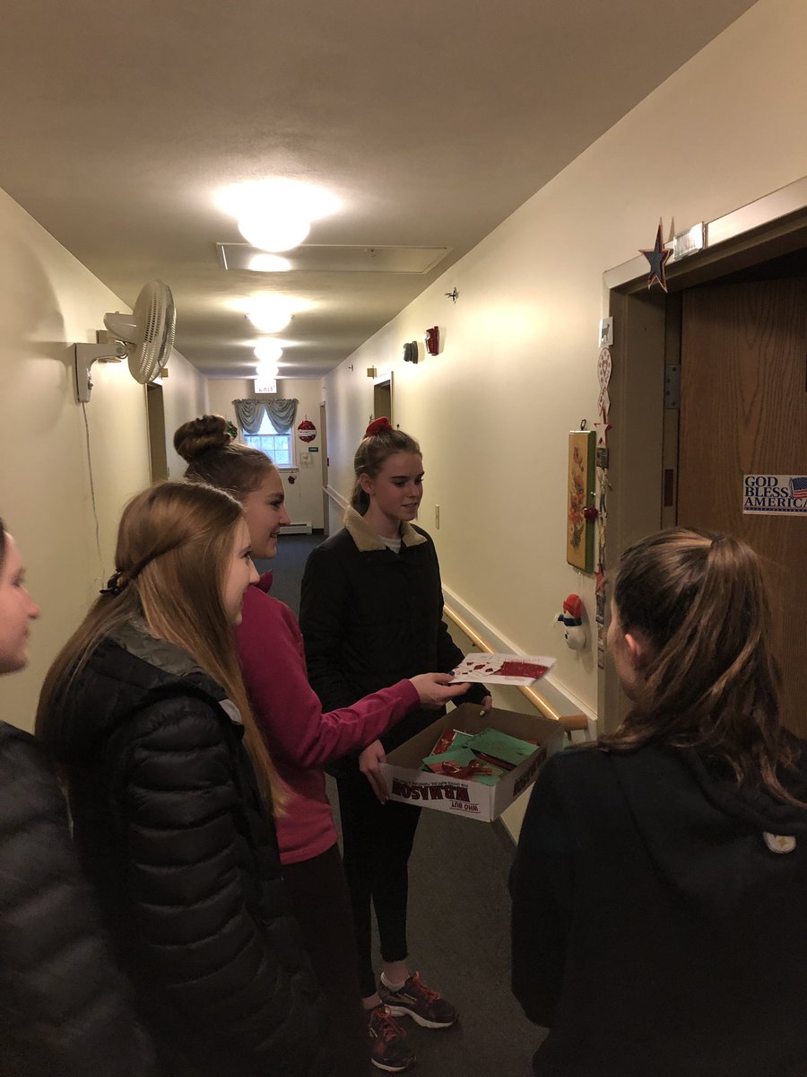 Mrs_KWillis's tweet photo. Delivered holiday cards to a local senior housing center today. #marcelluscsd #kindovermatter #otherpeoplematter #studentgovt #spreadtheholidaycheer https://t.co/DHibK8iM1b