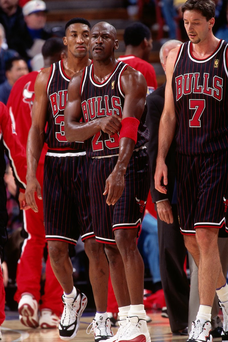 chicagobulls's tweet image. On this day in 1996: Michael Jordan, Scottie Pippen and Toni Kukoc became the first trio to score 30 or more points in a single-game in Bulls history to beat the Lakers 🙌
