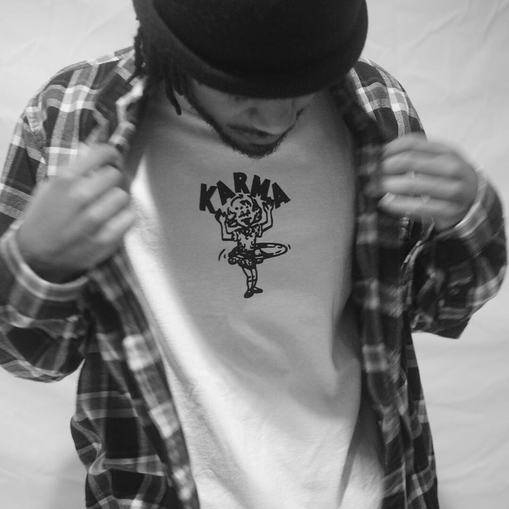 sofaboyjamie's tweet photo. rocking that @_StayTrue96 they just dropped this shirt today go support https://t.co/xrjPwQnnJ0