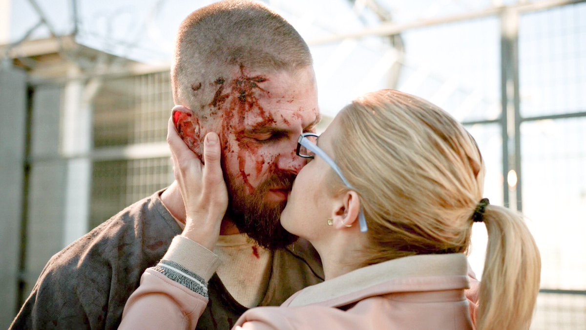 amiipond's tweet photo. blessing your tl in case you miss olicity https://t.co/qEcPRv6Hk0
