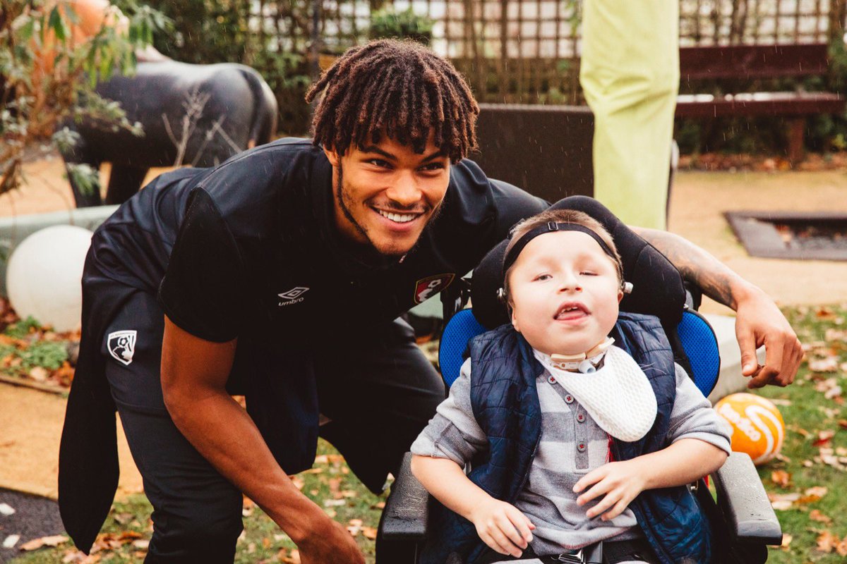 Tyrone Mings tweet media