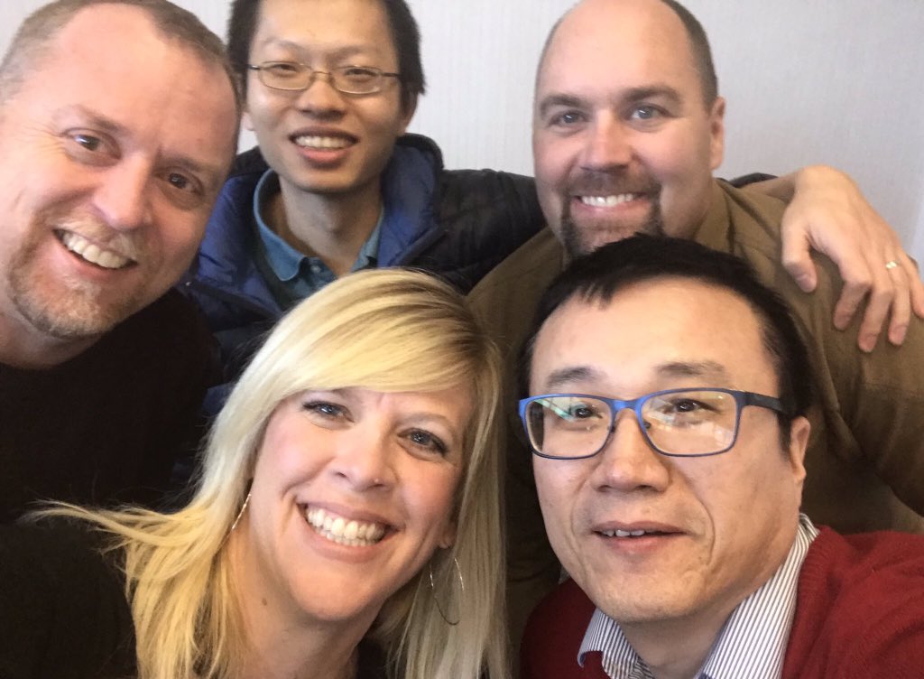 yaoxie's tweet photo. Truly blessed working in this team. Amazing progress and innovation in 2018 #SeedAdvisor . Amazing managers @XiaoYang234 @TonyaEhlmann @jkbull23 https://t.co/OIo4iUuVA9