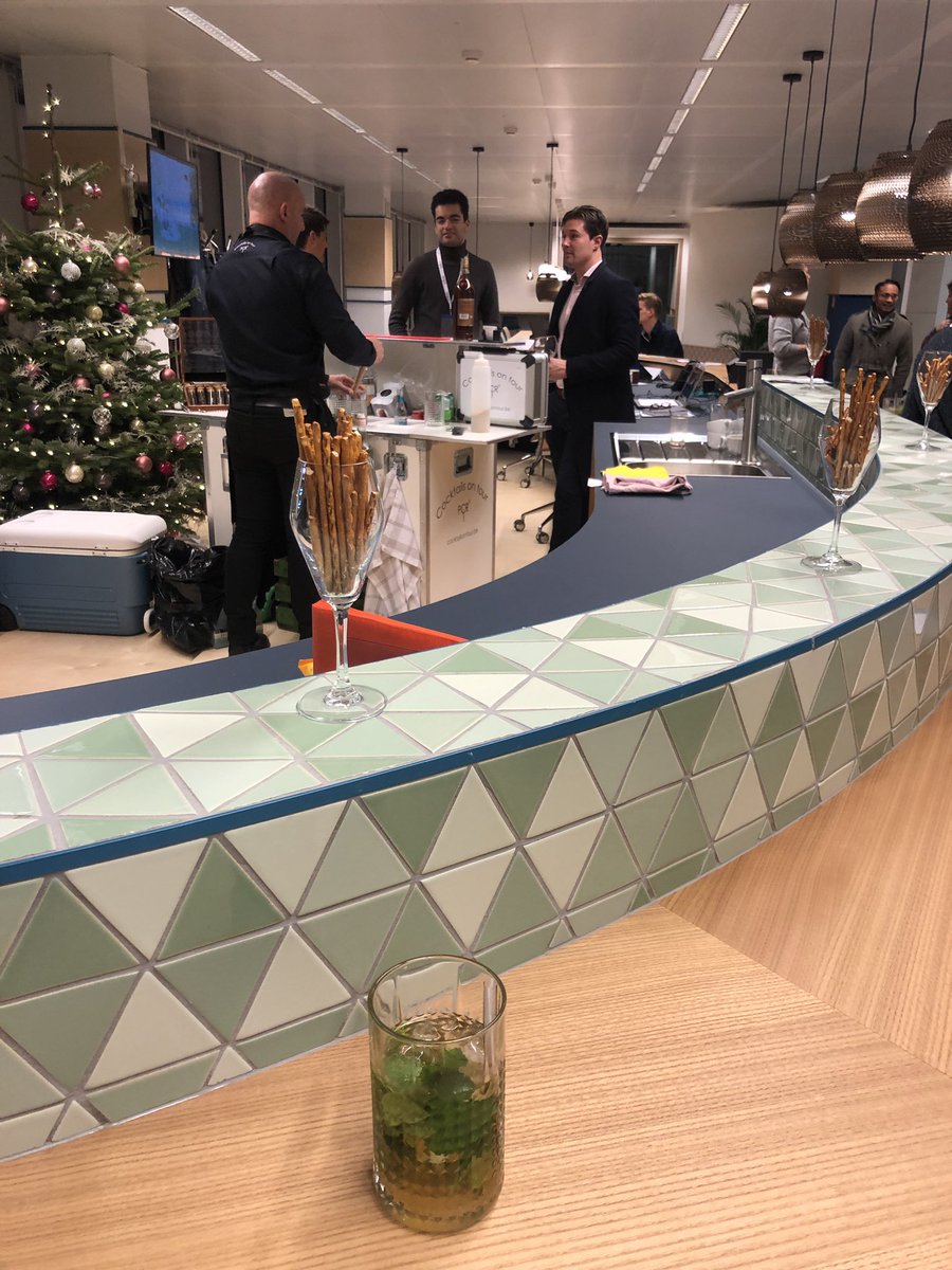 bartfacility's tweet photo. @ENGIEgroup De warmste week ‘music for live’ @stubru @DeWarmsteWeek cocktail @ the https://t.co/AgMdeIRBtq  #coworking #nwow #facman #kleineheldvzw @MurielleLafon #event https://t.co/96Ygt4z9TP #thelodgeco @thelodgeco #musicforlife  @bartfacility https://t.co/oQn5dD7zSy