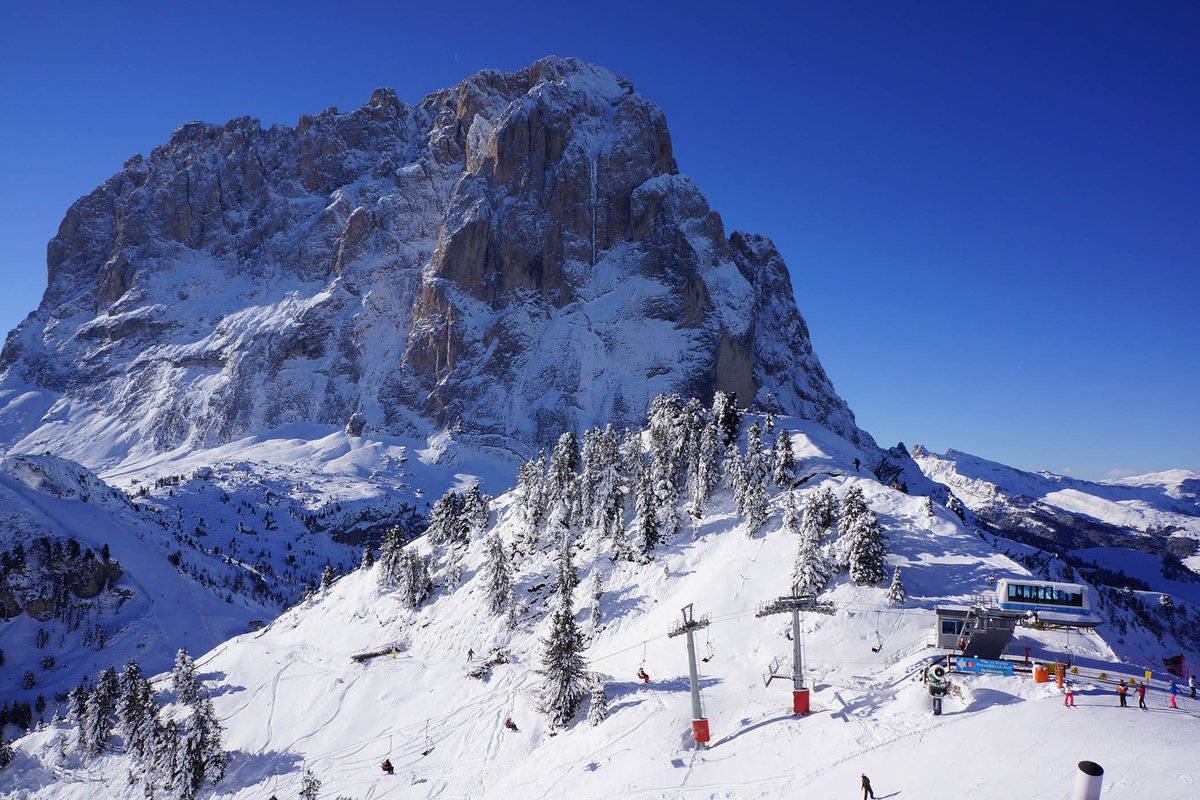 Pronti per la settimana bianca in montagna?
Immagine del Sassolungo d'inverno #sassolungo #sellaronda #dolomitisuperski #dolomiti #ciampinoi #italy