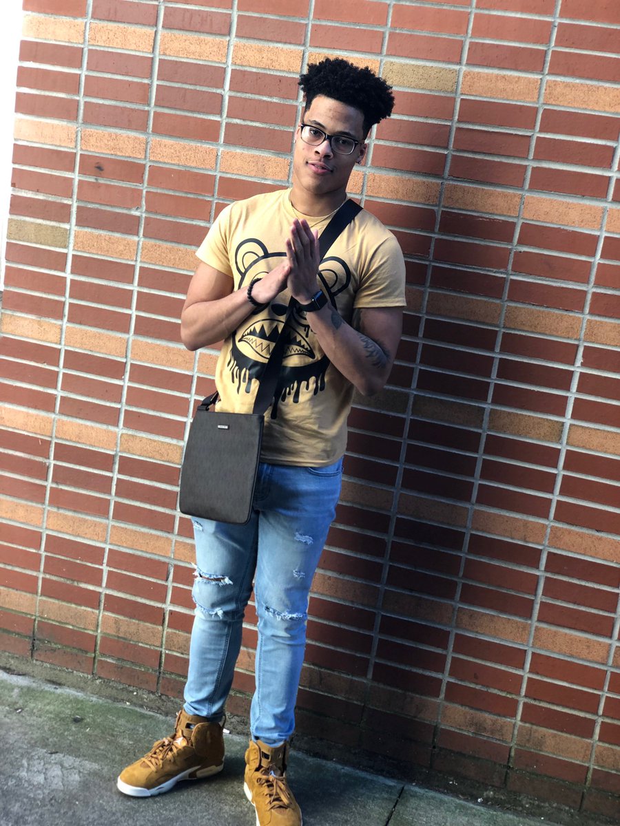 JayTate__'s tweet photo. Born Day XII · XVII · MCMXCVIII #RIPZAE https://t.co/Mmx9LHG6rw