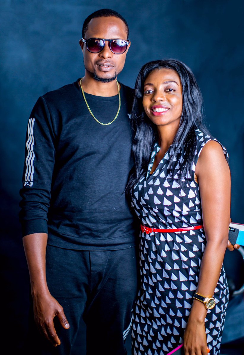 chioma_thomas's tweet photo. Earlier in the day I visited a studio to edit my work, next thing I knew Faze walks in. I was so glad to finally meet him. The guy is got one of the coolest vocals and how gracious of him to let me take a photo with him. Thank you Faze! Photo by Luke. #FazeFan https://t.co/1vB1Eu2tWV