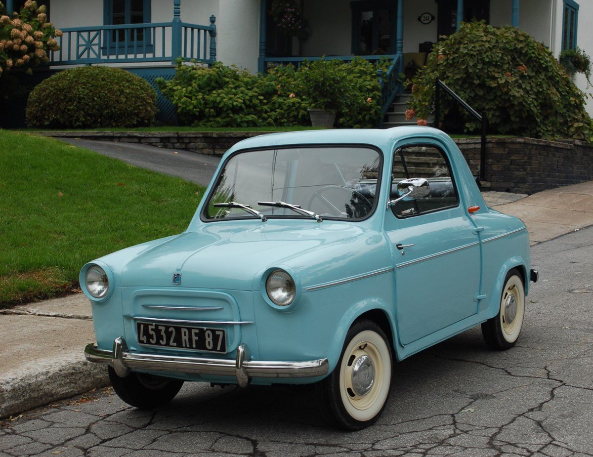 Sold: 1959 Vespa 400 for $29,500. bringatrailer.com/listing/1959-v…