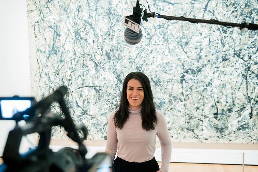 MuseumModernArt's tweet photo. From inspiring artists like #AdrianPiper, #TarsiladoAmaral, and #TaniaBruguera who lit up our galleries, to programs like #APieceofWork podcast that pushed #MoMACollection beyond our Museum wallsโrelive the ways that art and people connected in 2018: https://t.co/Wc3hXNwghf https://t.co/RRw2sFEVqn