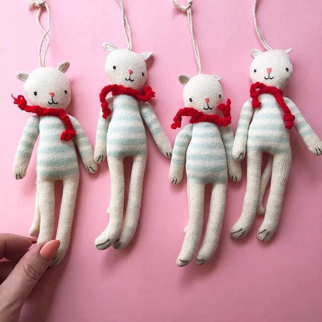 We are 100% here for knit kitties in scarves! 😻 Snag these lil' friends to decorate your gifts and hang on the tree - available in our Greenpoint shop! 🎄🎄🎄 ift.tt/2GqaHdC