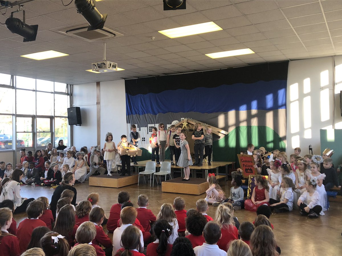 NET_Abbotsweld's tweet photo. Drama Drama || Fantastic productions by reception, year 1 and year 2 this. We all thoroughly enjoyed ‘I Spy’ and ‘The Inn-spectors’. Thank you to David from @RedbridgeDrama who supported us in this. I hope you enjoyed them? #NETDrama #AbbotsweldSELF https://t.co/Q0kbejeyYF