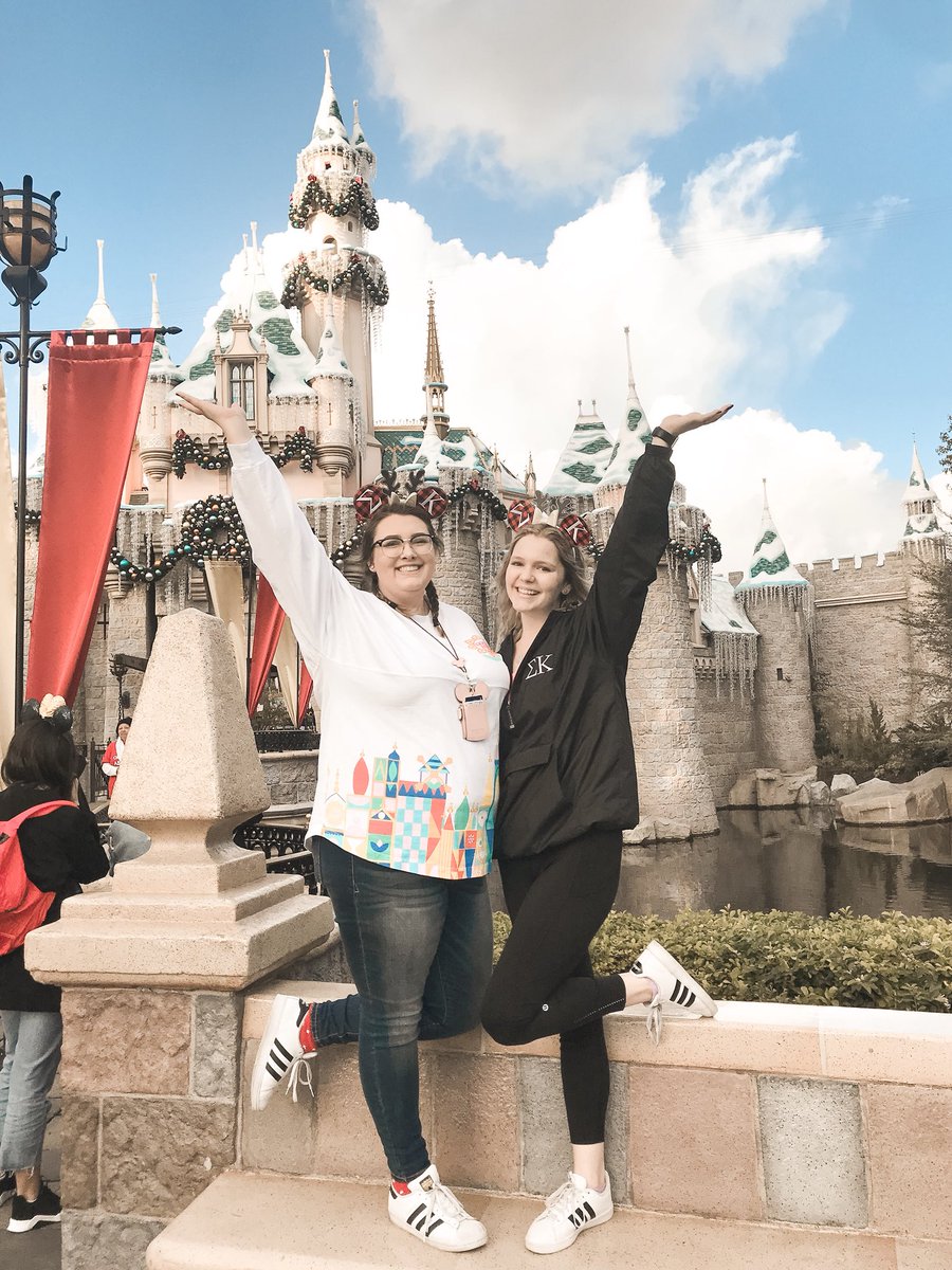 Can’t wait to be back at the happiest place with our sisters 🏰 Good luck on finals everyone ✨
#sigmakappacsuf #disneyland #finalszn