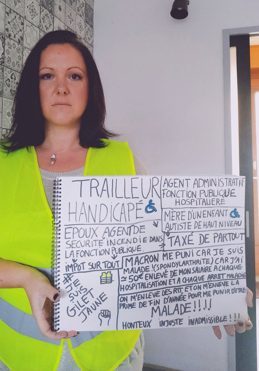 Lalabulle1's tweet photo. On veut me censurer ? Ha bah c'est peine perdu je reposte #GiletsJaunes #Mobilisation #BFMTV @EmmanuelMacron @Nordlitt @lavoixdunord @TF1 #JeSuisGiletJaune injustice #Honte #GouvernementComrompu #FonctionPublique #Carence https://t.co/VrkQXxKVO9