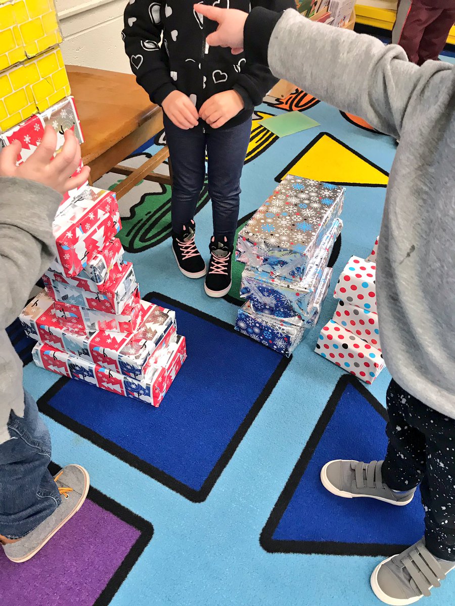 KathrynCorcor14's tweet photo. Sort and Stack the Presents 🎁❗️ #BlocksCenter #AMPreschool #WeAreChesterNJ https://t.co/3B5ZJSJjqm