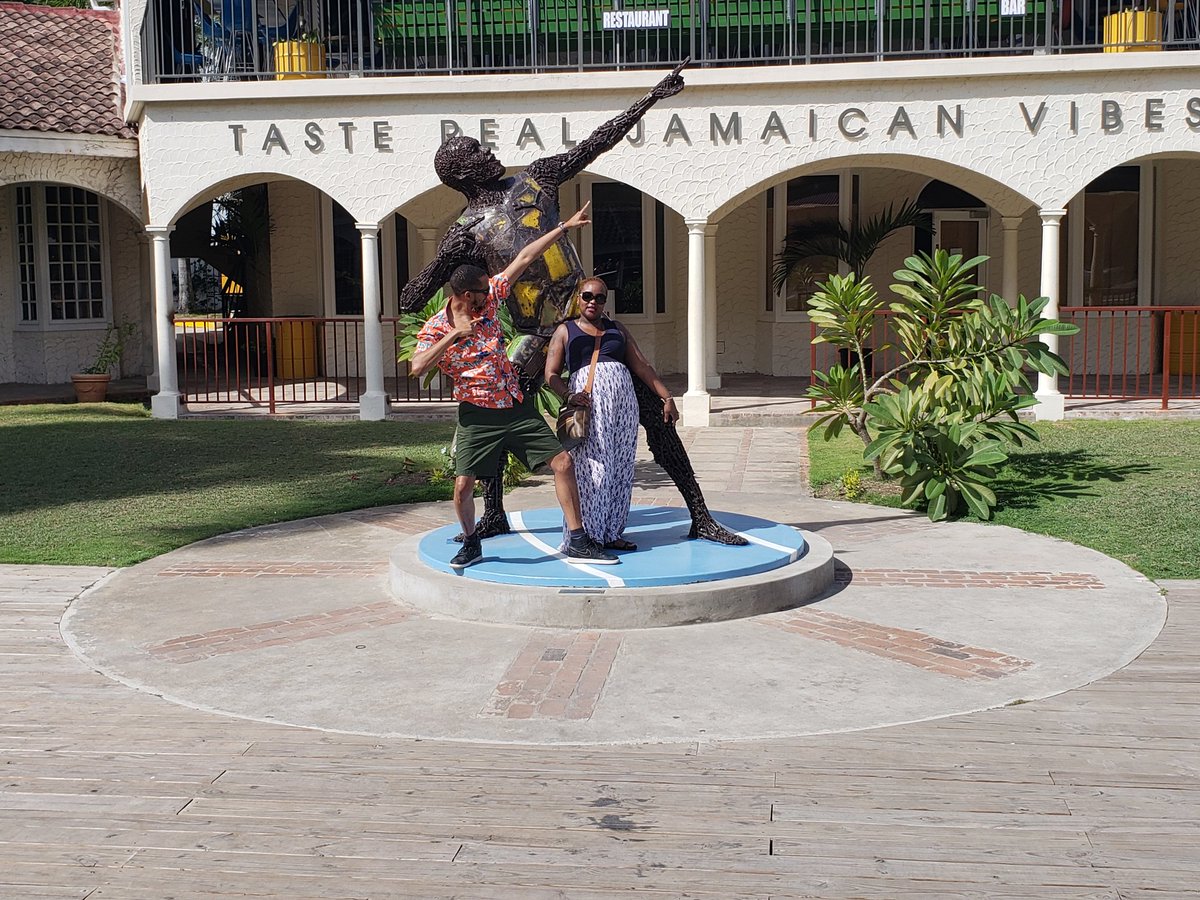 madteejay's tweet image. Nice place.lovely service @usainbolt   
#TracksandRecords.