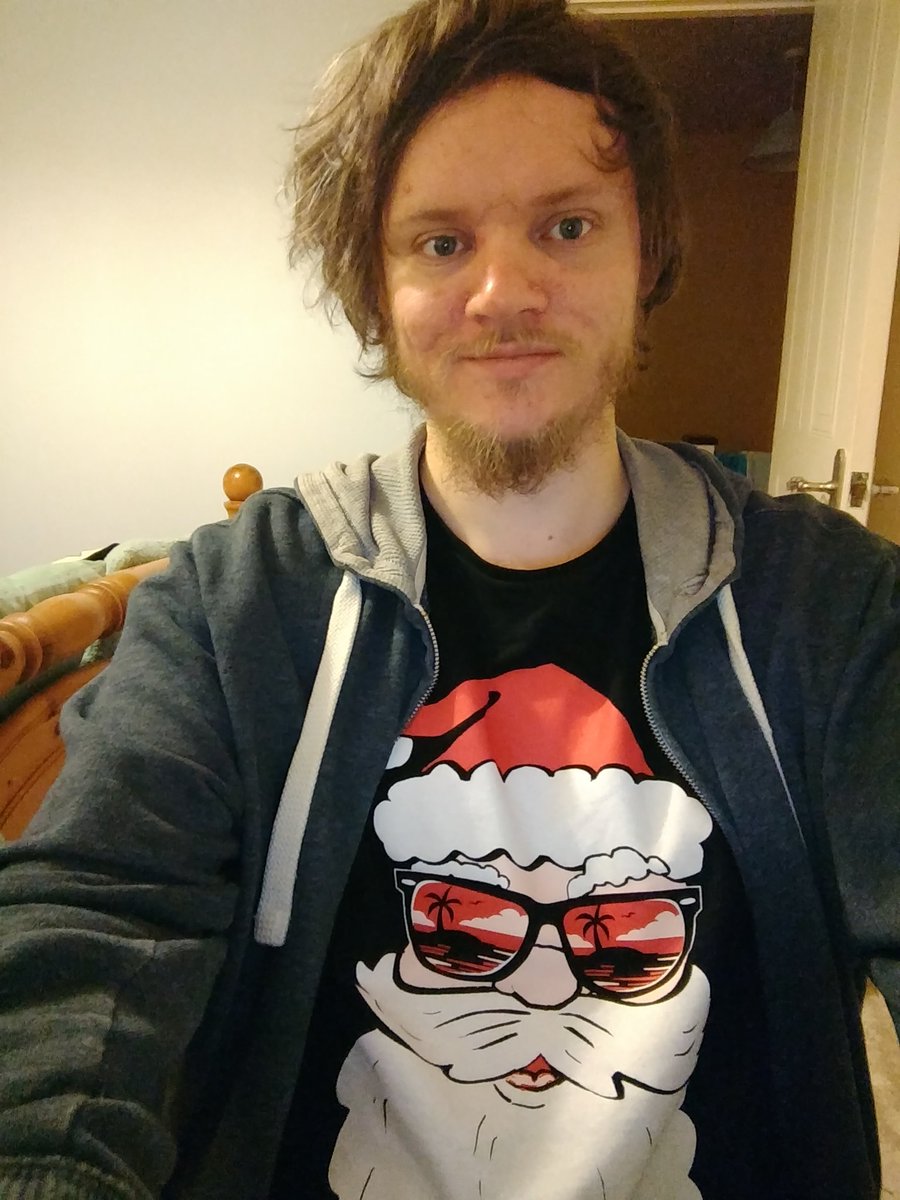 nharmertaylor's tweet image. Got my "Cool Santa" shirt on.
🎅😎

#Christmas