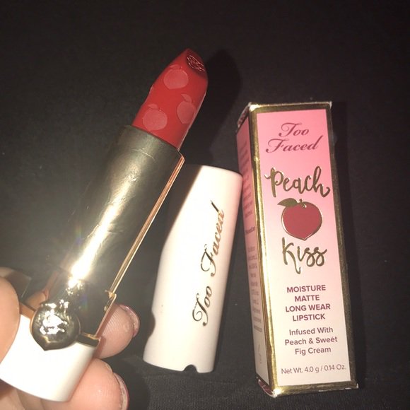 wardrobechanges's tweet image. So good I had to share! Check out all the items I'm loving on @Poshmarkapp from @feisty325 #poshmark #fashion #style #shopmycloset #toofaced #sephora #maccosmetics: bnc.lt/focc/ybLXKg5XpS