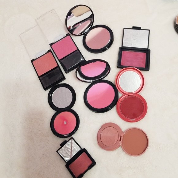 wardrobechanges's tweet image. So good I had to share! Check out all the items I'm loving on @Poshmarkapp from @feisty325 #poshmark #fashion #style #shopmycloset #toofaced #sephora #maccosmetics: bnc.lt/focc/ybLXKg5XpS