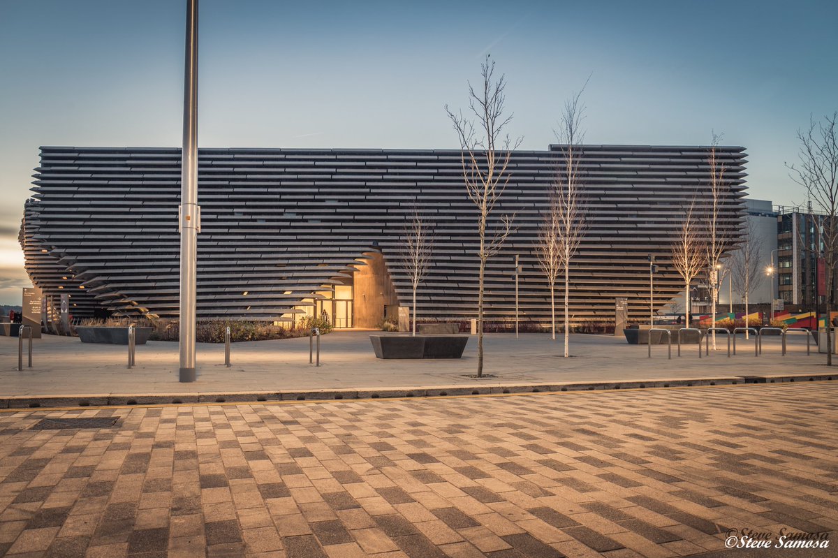 V&A Dundee beautiful design and a stunner at sunset. 📷
#Dundee #ScotlandIsNow #heritage #creativity #design #sunset #Museums #winternights #rrsdiscovery #visitdundee
@VADundee @VisitScotland @Creative_Dundee @HLFScotland @DiscoveryDundee @Scotmaritime @ScotsMagazine