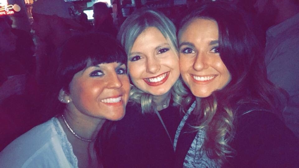 ShannonVerst's tweet photo. Wishing the happiest of birthdays to this ray of ☀️You deserve the best day ever! I’m so thankful for our friendship! Love you lots Linds❤️ HAPPY 23RD 🎈🎉🎂 https://t.co/Z6YzxTkEBw