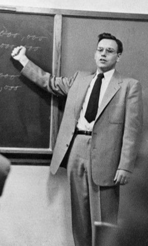 FoolValue's tweet image. “What investors then need instead is an ability to both disregard mob fears or enthusiasms and to focus on a few simple fundamentals. A willingness to look unimaginative for a sustained period — or even to look foolish — is also essential.”