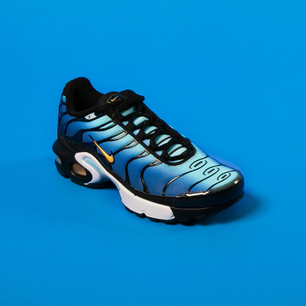 Hyper Blue #Nike Air Max Plus drops 
