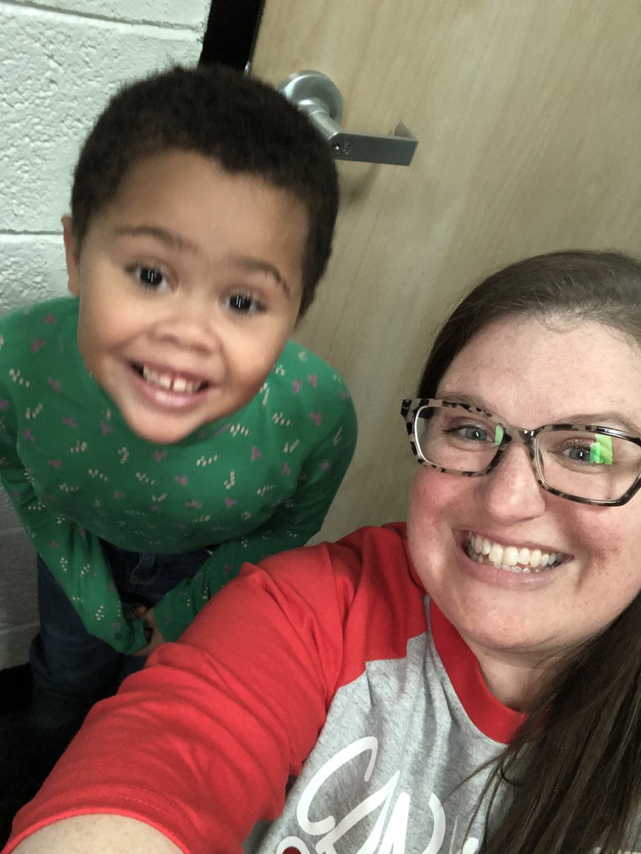 Kim_Scott_15's tweet photo. Wearing red and white OR stripes for Candy Cane Day! #SpiritWeek2018 https://t.co/xvOqRpSDJP