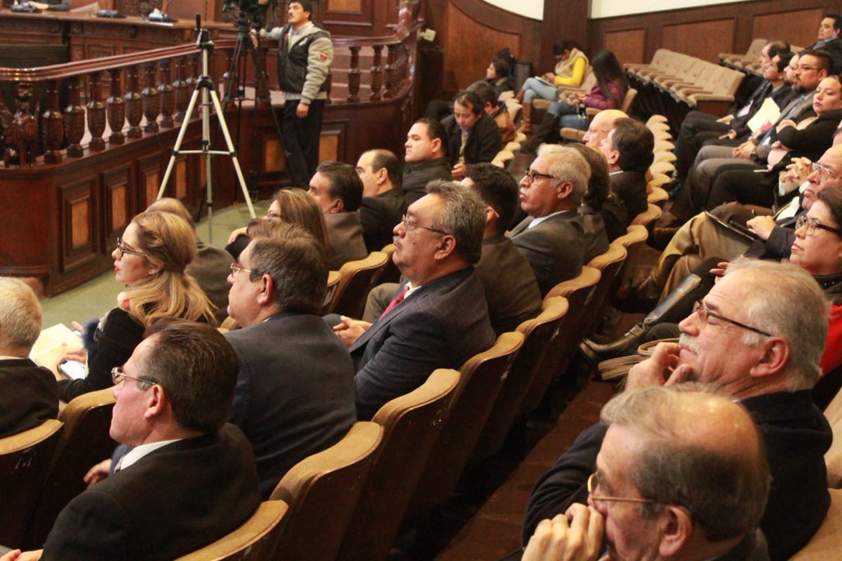 CoahCongreso's tweet photo. Gerardo Alberto Berlanga Gotés, titular de la Secretaría de Infraestructura, Desarrollo Urbano y Movilidad, dio cuenta ante las y los Diputados de la LXI Legislatura, de sus actividades realizadas durante este primer año de trabajo. https://t.co/eEqEiY5Slq
