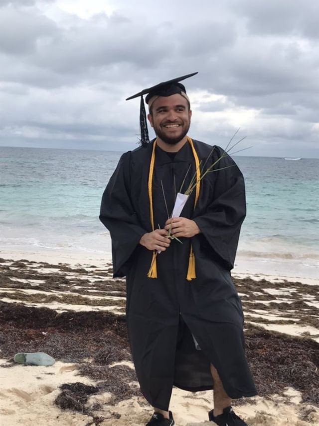 youngstownstate's tweet photo. Ryan, Lauren &amp; Nicole are currently studying abroad in San Salvador, Bahamas, but they, too, are new members of the @ysualumni family! Many thanks to Dr. Shaklee for officiating their impromptu commencement ceremony on the beach! #YandProud https://t.co/ZfeJvhRgW0