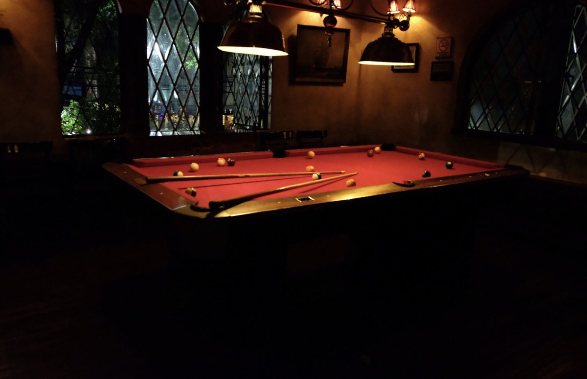 wallace_wb's tweet image. Our pool table is available upon reservation. #poolnights #whiskynights 🎱🥃