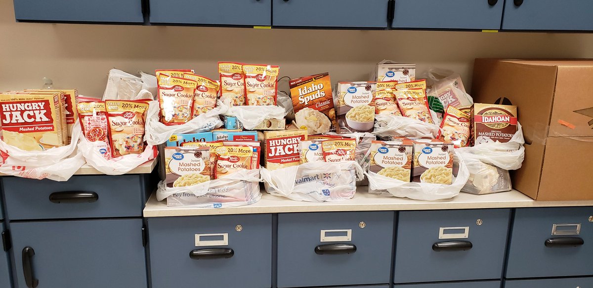 mnmann's tweet photo. Super proud of our Warriors in giving back this week...They brought in cookie dough, icing, and mashed potatoes for @hoftheharvest #LeadatTheMill #WarriorsGiveBack #AllMeansAllMCSS https://t.co/OztJmVf8QI