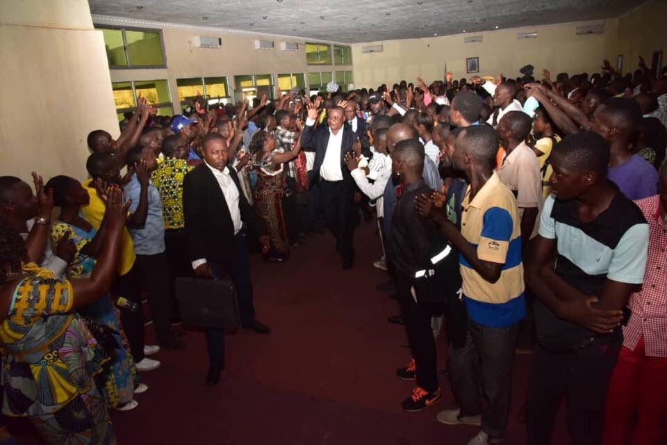 Muyumba's tweet photo. A Bandundu Ville, province de Kwilu,les Fonctionnaires de l'Etat désormais remis ds leurs droits,les nouvelles Unités appartiennent au passé.Les nouveaux Fonctionnaires de l'Administration publique dans cette Province se réjouiront de cette volonté politique du Chef de l'Etat https://t.co/ENa26MEYaT