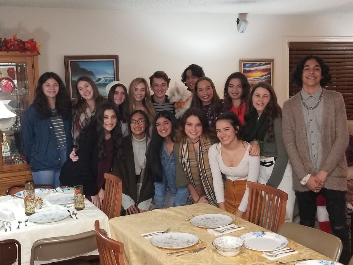 Reading to elementary students / friendsgiving:)