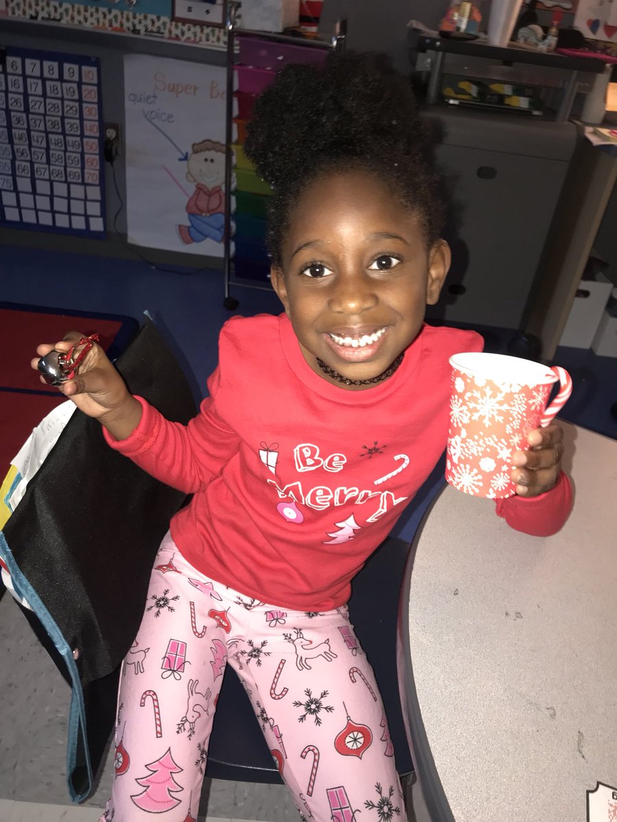 Swanson_Kinder's tweet photo. Last Friday we had our Polar Express Day in our pjs! Also, surprise hot cocoa &amp; a jingle bell from the North Pole! 🎅🏼 https://t.co/hwBQMJKeng
